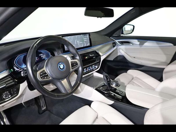 BMW 530 Touring 215 kW image number 4