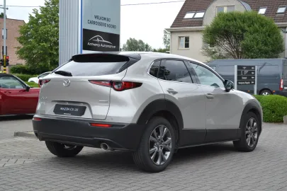 Car image 3