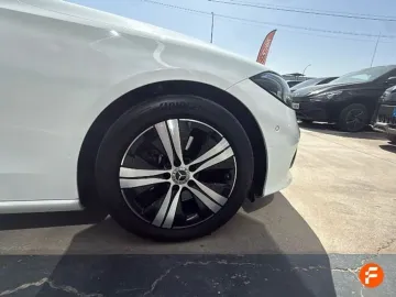 Car image 27