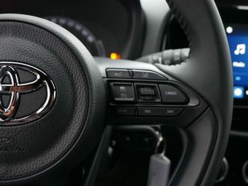 Car image 21