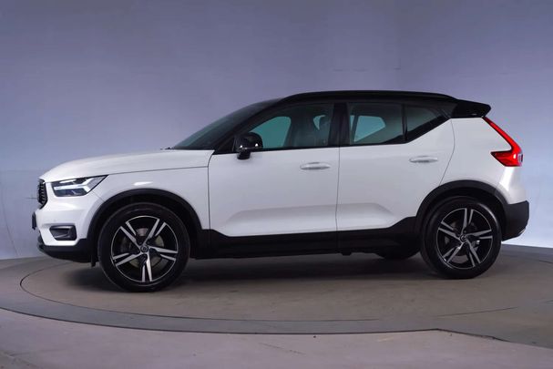 Volvo XC40 T4 140 kW image number 2