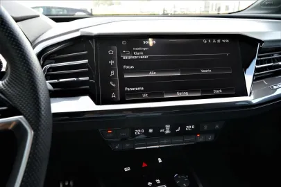 Car image 34
