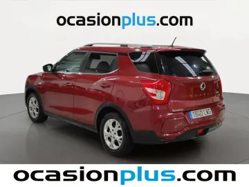Car image 4