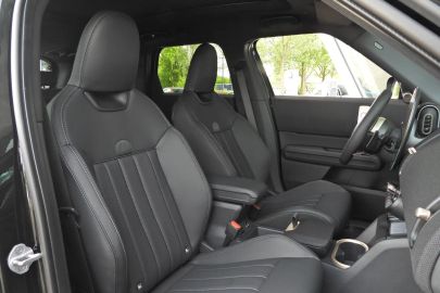 Car image 47