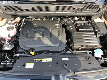 Car image 27