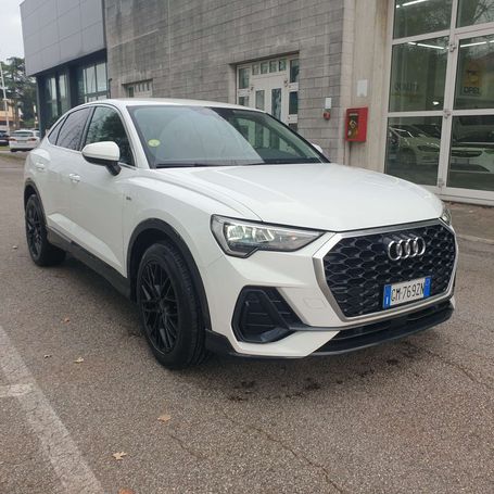 Audi Q3 35 TDI S tronic Sportback Business 110 kW image number 2