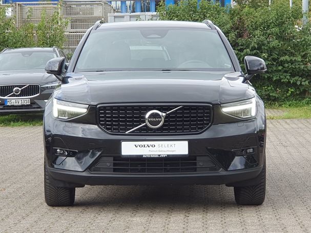 Volvo XC40 B3 Plus Dark 120 kW image number 8