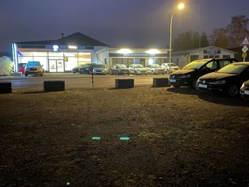 Car image 20