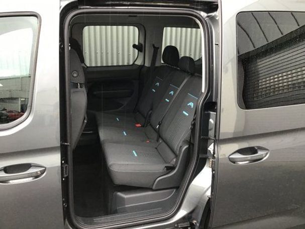 Ford Tourneo Connect 2.0 EcoBlue 75 kW image number 13