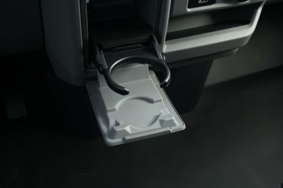 Car image 37