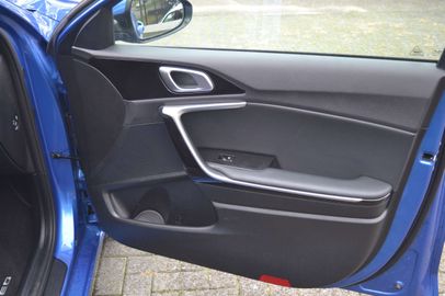 Car image 33