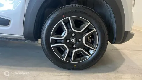 Car image 20