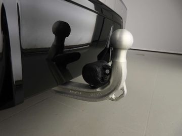 Car image 47