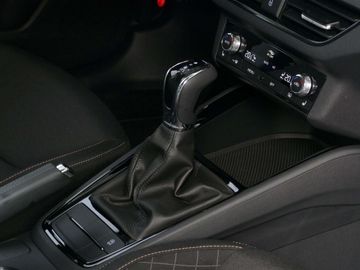 Car image 33