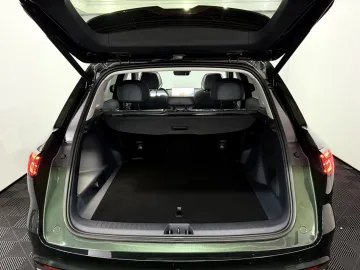 Car image 37