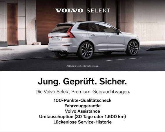 Volvo XC40 Plus Dark 145 kW image number 20