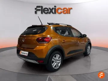 Car image 5