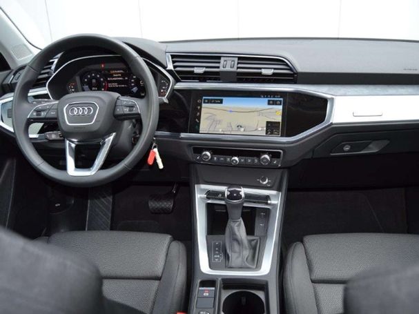 Audi Q3 35 TFSI S tronic Advanced 110 kW image number 4