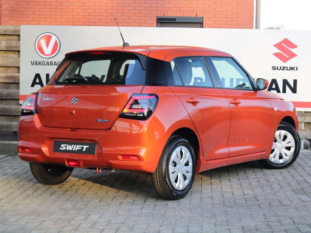 Suzuki Swift 1.2 Hybrid Comfort 61 kW image number 2