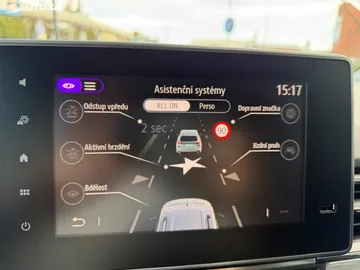 Car image 30
