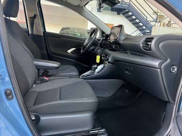 Car image 10