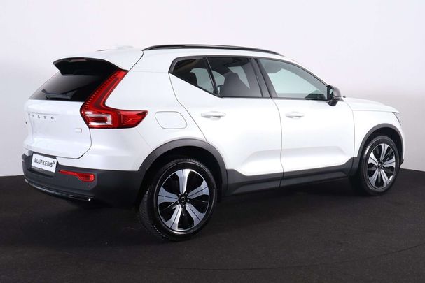 Volvo XC40 Recharge T4 Plus Dark 155 kW image number 3