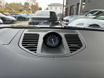 Car image 41