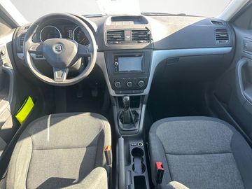 Car image 11