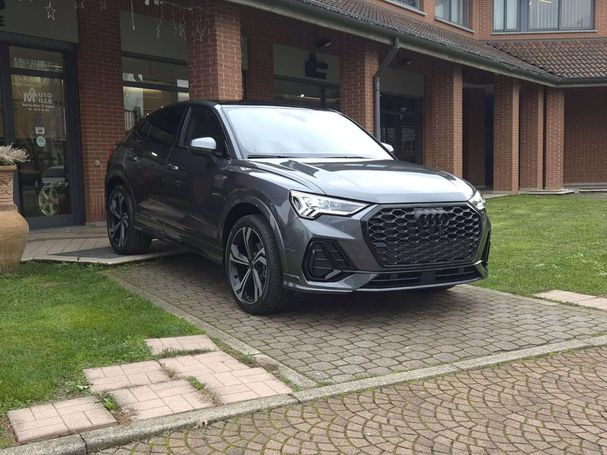 Audi Q3 35 TFSI S tronic S-line 110 kW image number 2