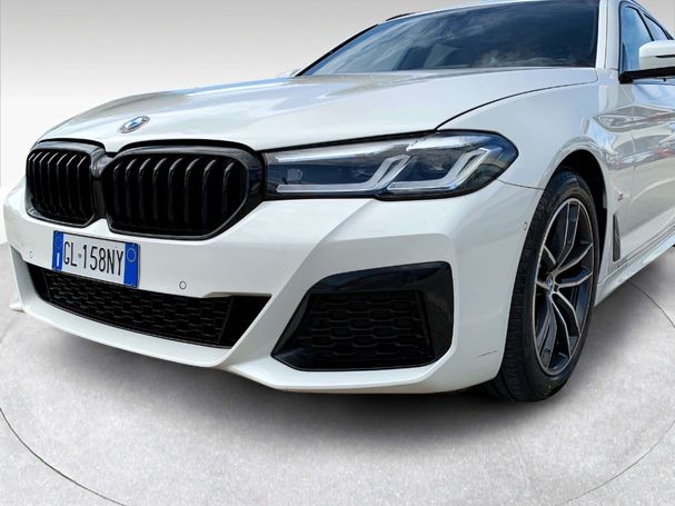 BMW 520d Touring xDrive 140 kW image number 15