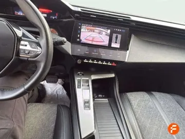 Car image 34