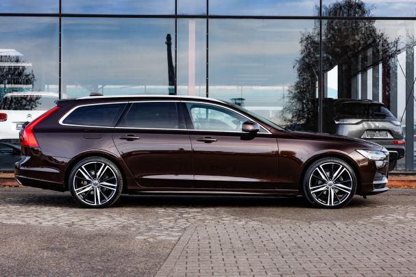 Volvo V90 D3 Geartronic Momentum 110 kW image number 15