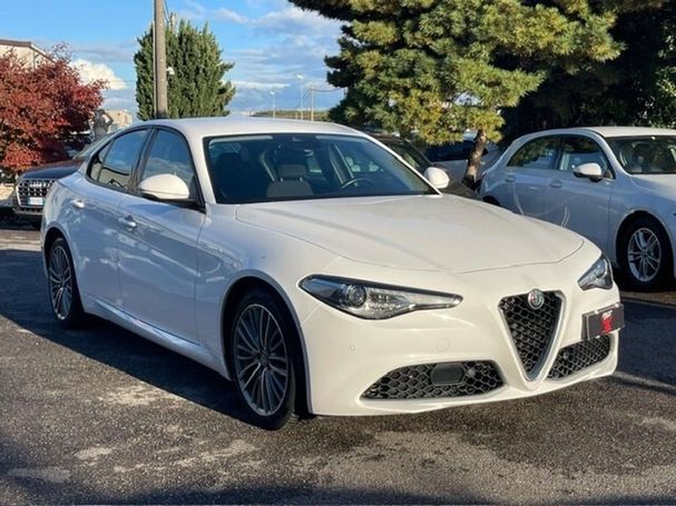 Alfa Romeo Giulia 2.2 Diesel AT8 Super 118 kW image number 2