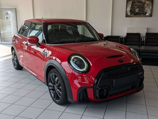 Mini Cooper S JCW Trim 131 kW image number 3