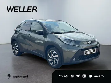 Car image 2