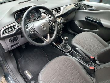 Car image 10