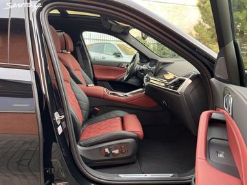 Car image 41