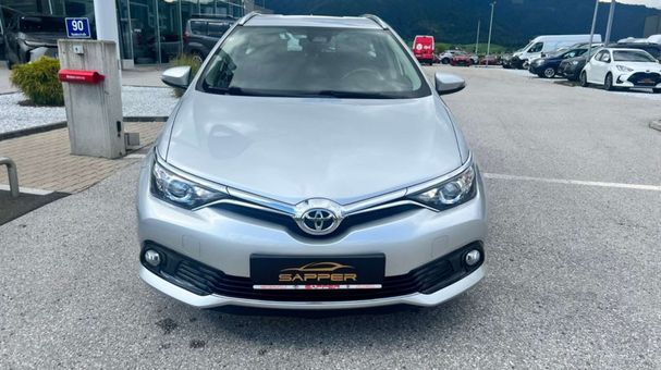 Toyota Auris T 1.2 85 kW image number 3