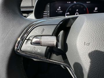 Car image 35