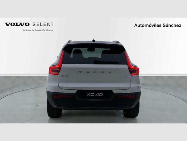 Volvo XC40 Plus 175 kW image number 5