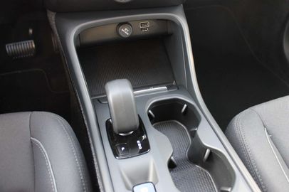 Car image 28