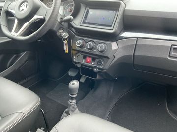 Car image 15