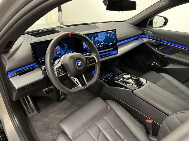 BMW i5 M60 xDrive 442 kW image number 13