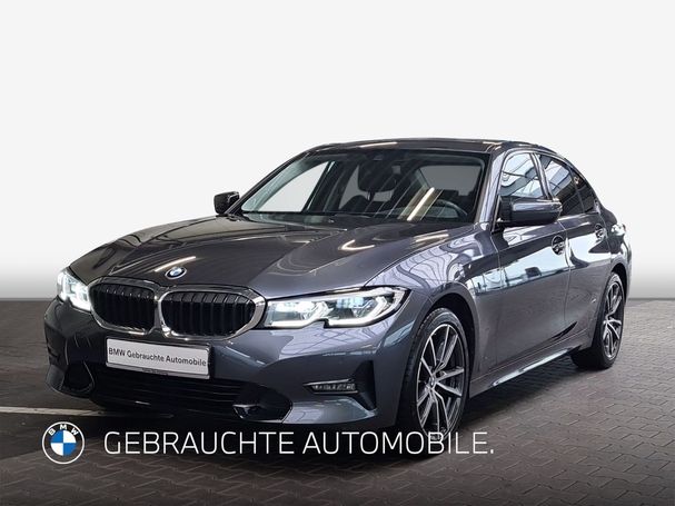 BMW 320i Sport Line 135 kW image number 1