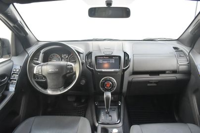 Car image 30