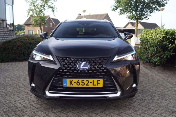 Lexus UX 300e 150 kW image number 7