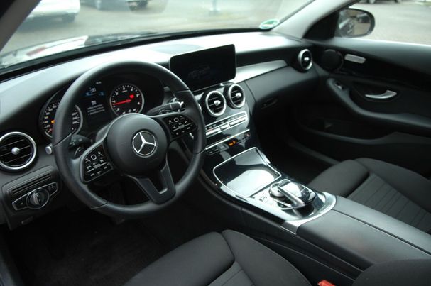 Mercedes-Benz C 220 d T 143 kW image number 10