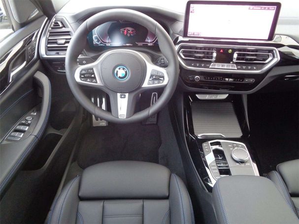 BMW iX3 210 kW image number 8