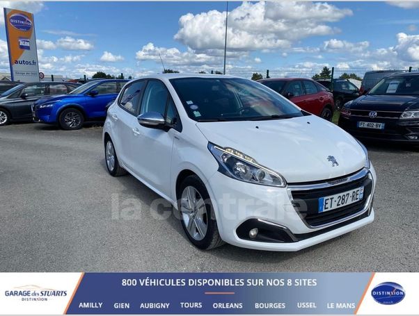 Peugeot 208 PureTech 82 Style 60 kW image number 2