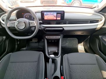 Car image 10